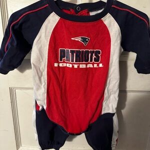 Patriots 6/9 month onesie with matching NFL branded pants lightly used